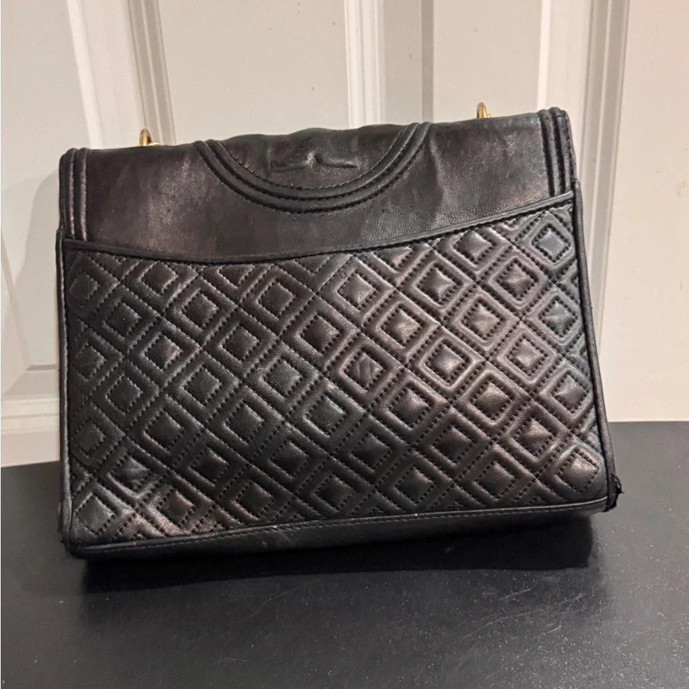 Tory Burch Black Leather Fleming convertible Bag crossbody/ shoulder bag